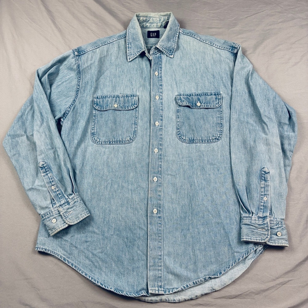 Gap Denim Shirt Mens Large Light Wash Blue Long Sleeve Workwear Flap Pockets VTG